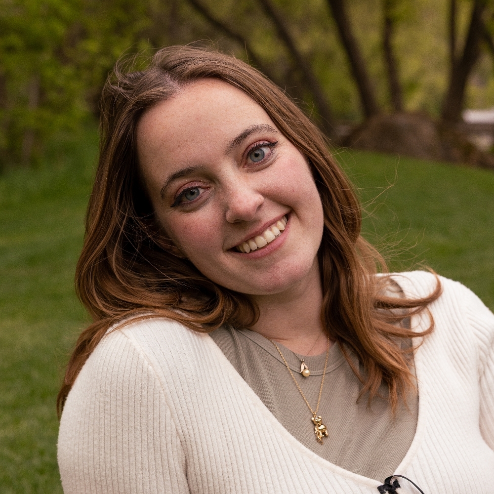 Meet your Posher, Leah